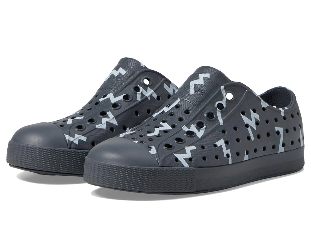 Native Shoes Kids Jefferson Print (Toddler) Sneaker Gravity Grey/Gravity Grey/Shell White Wiggle 4 US Unisex