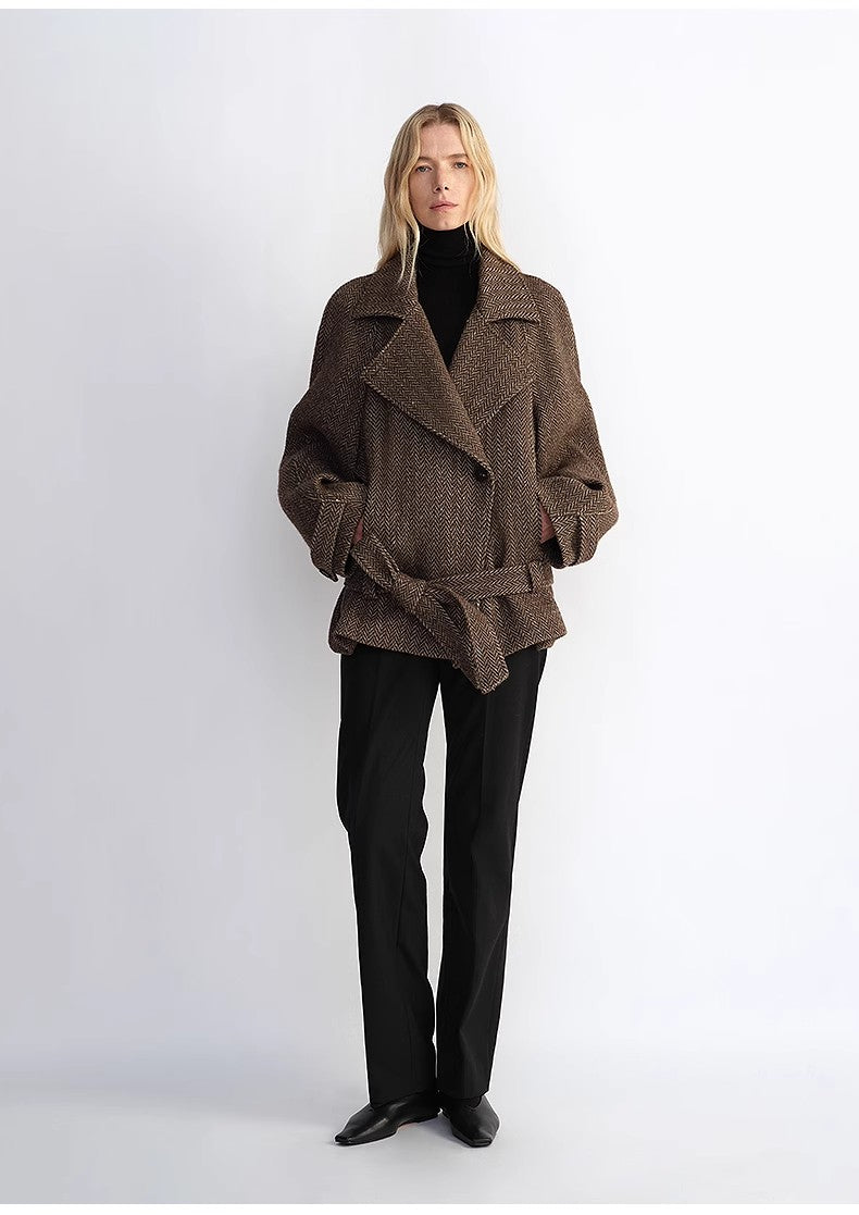"Warm Cocoon" Italian Herringbone Wool Classic Lapel Short Wool Coat for Women