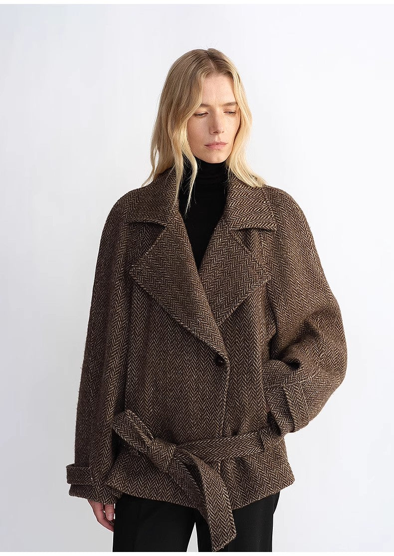 "Warm Cocoon" Italian Herringbone Wool Classic Lapel Short Wool Coat for Women