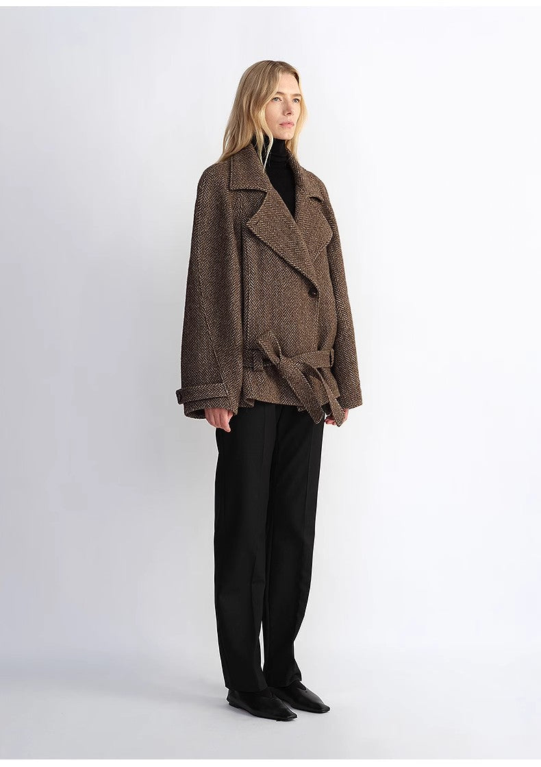 "Warm Cocoon" Italian Herringbone Wool Classic Lapel Short Wool Coat for Women