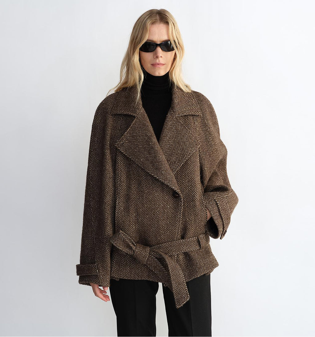 "Warm Cocoon" Italian Herringbone Wool Classic Lapel Short Wool Coat for Women